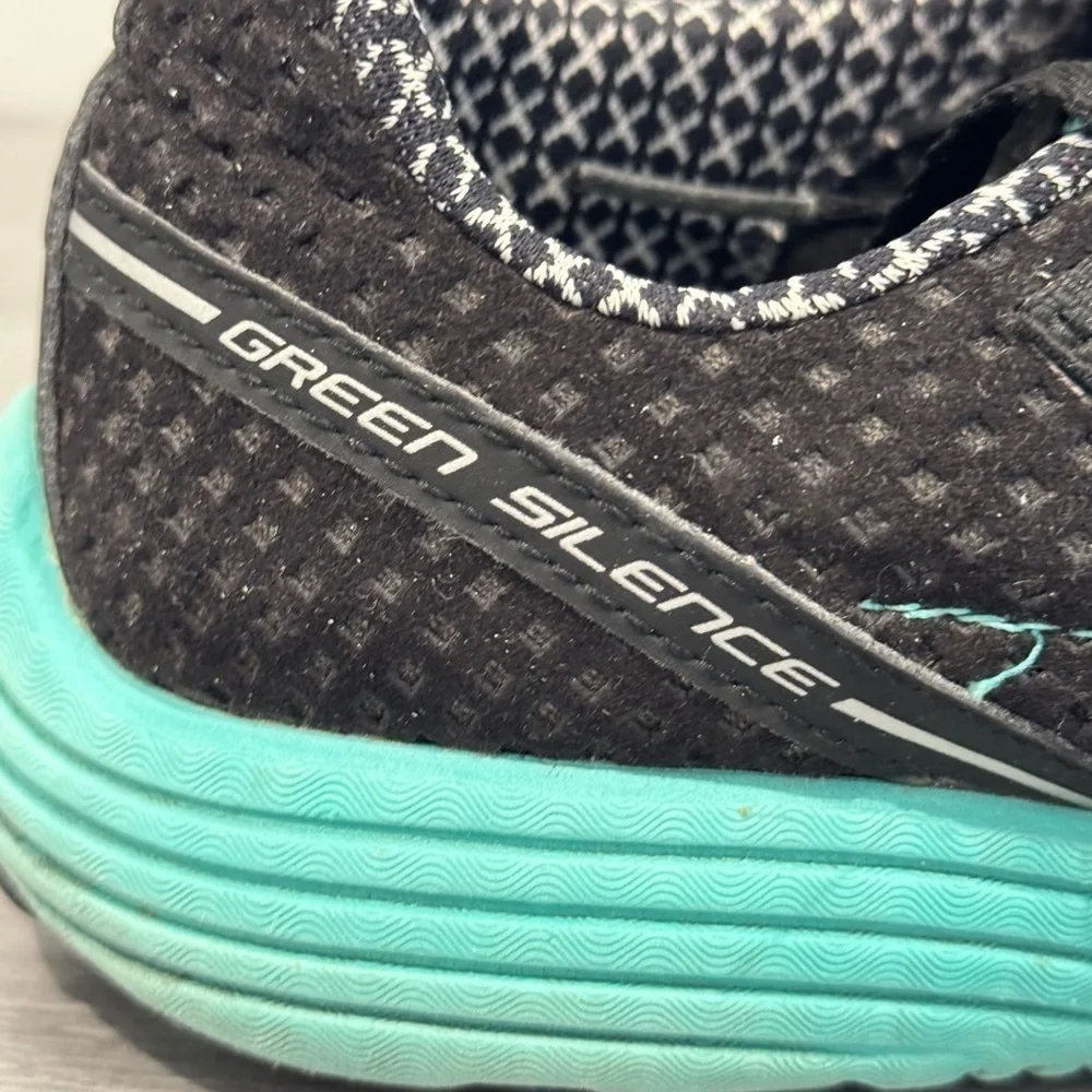 Brooks black turquoise